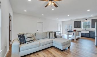 9900 Stonewall Rd, Appomattox, VA 24522