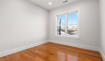 360 W 2nd 11, Boston, MA 02127