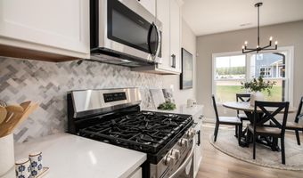 301 Glassmine Trl 48, Aberdeen, NC 28315