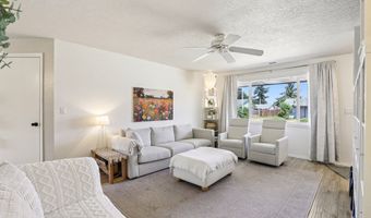 855 N 8TH St, Aumsville, OR 97325