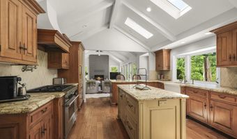 18 Emmons Canyon Ct, Alamo, CA 94507