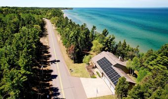 6531 5 Mile Point Rd, Allouez, MI 49805