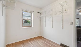 304 E Plum St, Anamosa, IA 52205