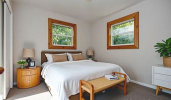 308 S Rinker Ave, Aurora, MO 65605