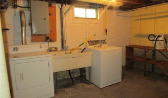 3706 Fargo Dr, Ashtabula, OH 44004