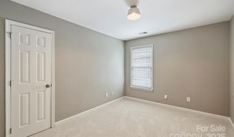 2100 Sablewood Dr, Charlotte, NC 28205
