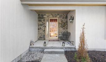 278 Tower Hill Rd, Cumberland, RI 02864