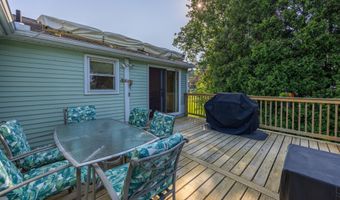 272 Westwoods Ter, Bristol, CT 06010
