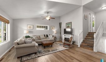 2612 E Sunrise Ct, Brandon, SD 57005