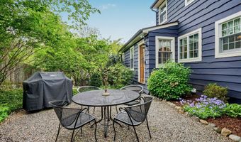 10 Snug Harbor Dr, Danbury, CT 06811