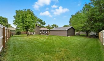 1028 7th St NW, Altoona, IA 50009