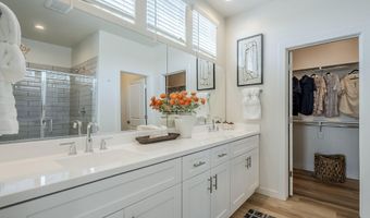 630 W LAREDO St, Chandler, AZ 85225