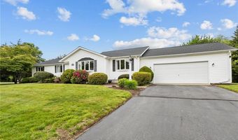 15 Womantam Ln, Cumberland, RI 02864