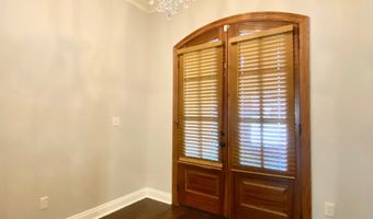 609 Shadowlawn Dr, Berwick, LA 70342