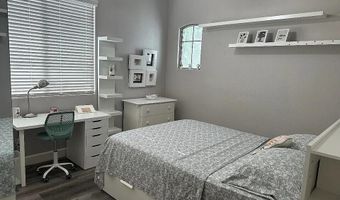 634 E BELLERIVE Pl, Chandler, AZ 85249
