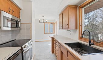 819 9th Ave, Anoka, MN 55303