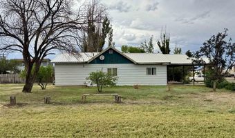 20 1st Ave E, Deaver, WY 82421