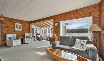 20 Boat Cove Rd, Alton, NH 03810
