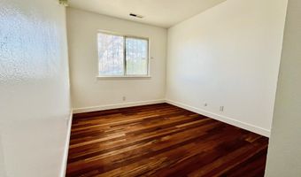 8709 Shone Ave SW, Albuquerque, NM 87121