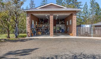 2703 Hammel Rd, Eagle Point, OR 97524