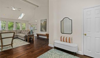 915 Timber Glen Ln, Ballwin, MO 63021