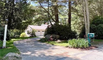 33 MaryAnn Dr, Exeter, RI 02822
