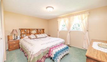 6142 Fairview Rd, Austintown, OH 44515