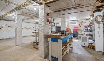 31 Bath St, Bath, ME 04530