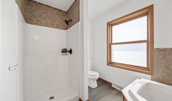 13294 212th Ave, Anamosa, IA 52205