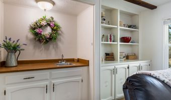 8201 Colfax Ave NE, Albuquerque, NM 87109