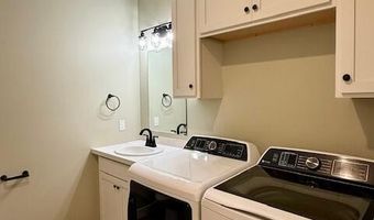 3233 Signal Point Dr, Allegan, MI 49010