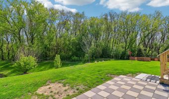 8 Liam Ct, Algonquin, IL 60102