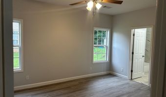 127 Shadow Ln, Batesville, MS 38606