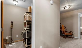 3401 N 154th St, Basehor, KS 66007