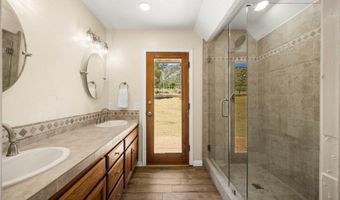 902 Searchlight Ranch Rd, Acton, CA 93510