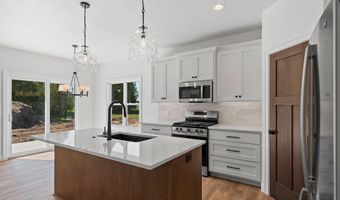 625 KIRKLAND Ave, Algoma, WI 54201