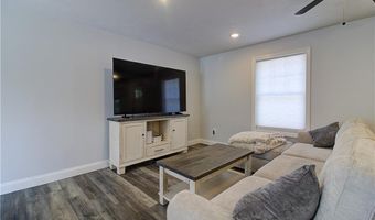 12 Arcadia Ave, Johnston, RI 02919