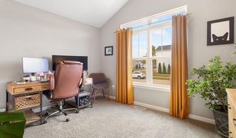 10902 Woodedge Dr, Allendale, MI 49401