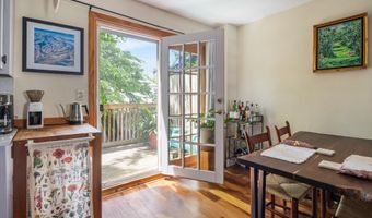 89 N Champlain St L, Burlington, VT 05401