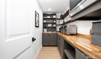 1417 N Kcid Rd, Caldwell, ID 83605