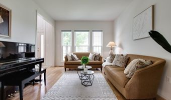 8101 GLEN ARBOR Dr, Baltimore, MD 21237