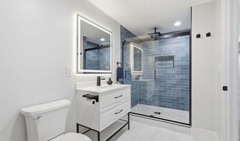 43197 WAYSIDE Cir, Ashburn, VA 20147