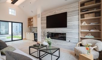 227 E Main St, Aspen, CO 81611
