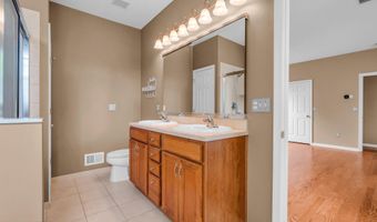 5 Minot Light Ct, Barnegat, NJ 08005