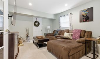 60 Fordham Dr, Aberdeen, NJ 07747