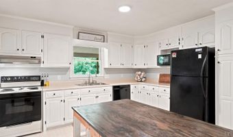 419 Holly Hills Dr, Altavista, VA 24517