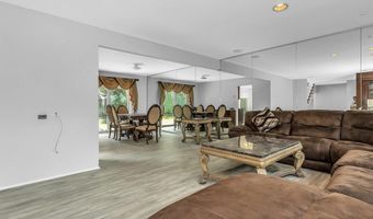 83 The Dell, Albertson, NY 11507