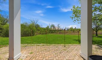 2243 Sun Valley Dr, Ann Arbor, MI 48108