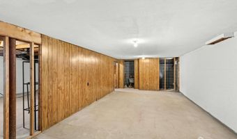 181 Demorest Ave, Avenel, NJ 07001