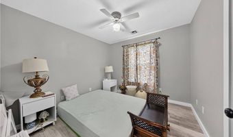 910 NW A St, Bentonville, AR 72712